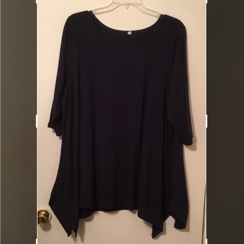 SIZE 3X 22-24. WOMENS PLUS SIZE NAVY BLUE 3/4 S. SCOOP NECKLINE, TUNIC BLOUSE.